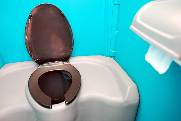 Best Porta potty delivery and setup  in Frazee, MN